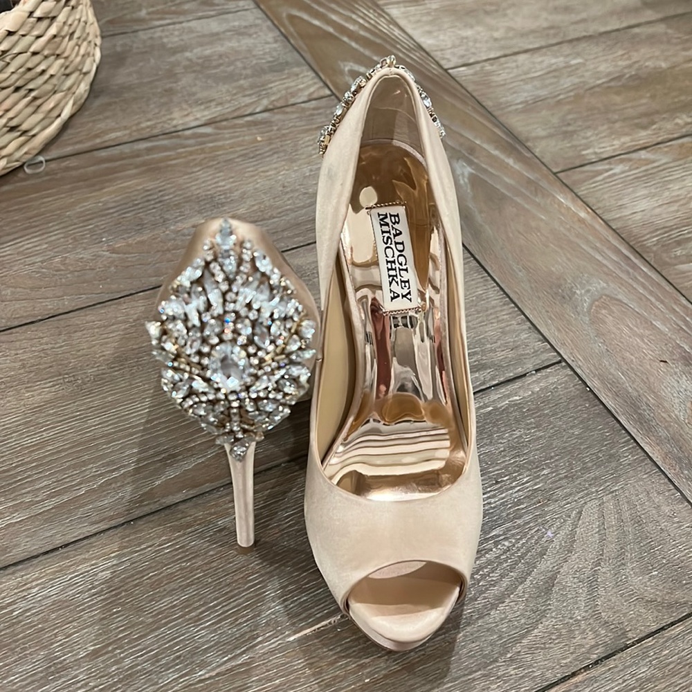 Badgley Mischka Kiara Embellished Peep-toe Pump 6 1/2